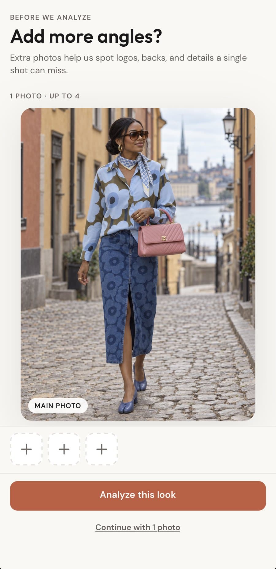 An outfit photo added to the app, with the option to add more angles